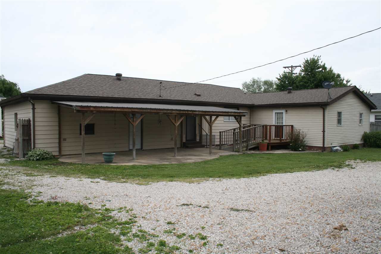 1004 W Grissom Ave, Mitchell, IN 47446 photo 8