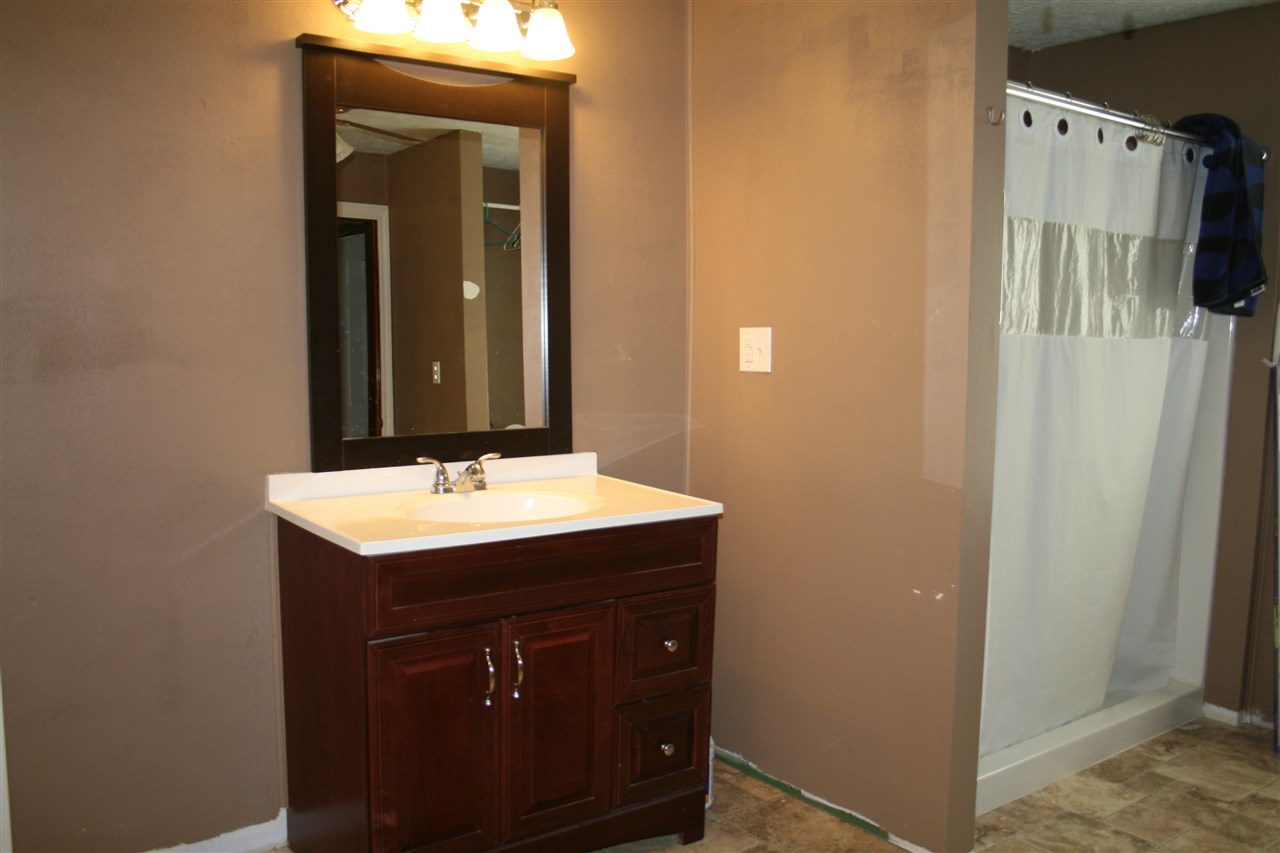 1004 W Grissom Ave, Mitchell, IN 47446 photo 5
