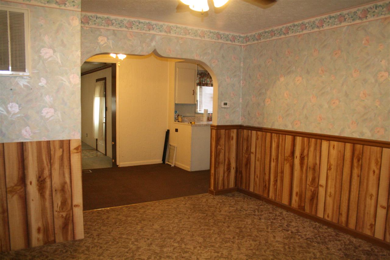 1004 W Grissom Ave, Mitchell, IN 47446 photo 12