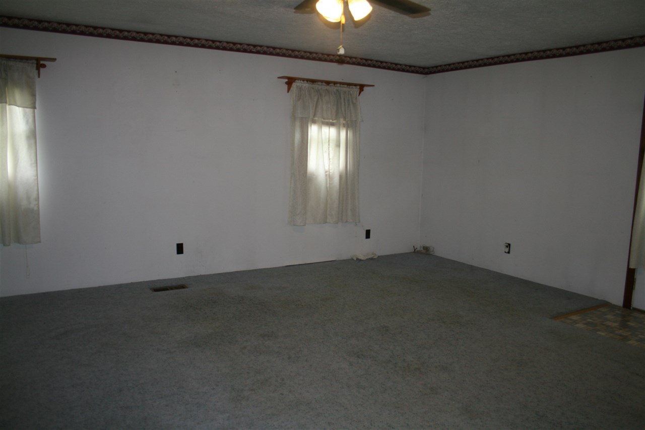 1004 W Grissom Ave, Mitchell, IN 47446 photo 14