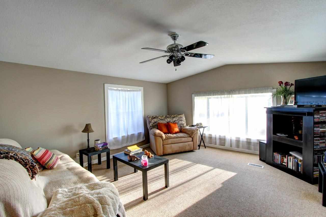 15238 State Line Rd, Bristol, IN 46507 photo 4