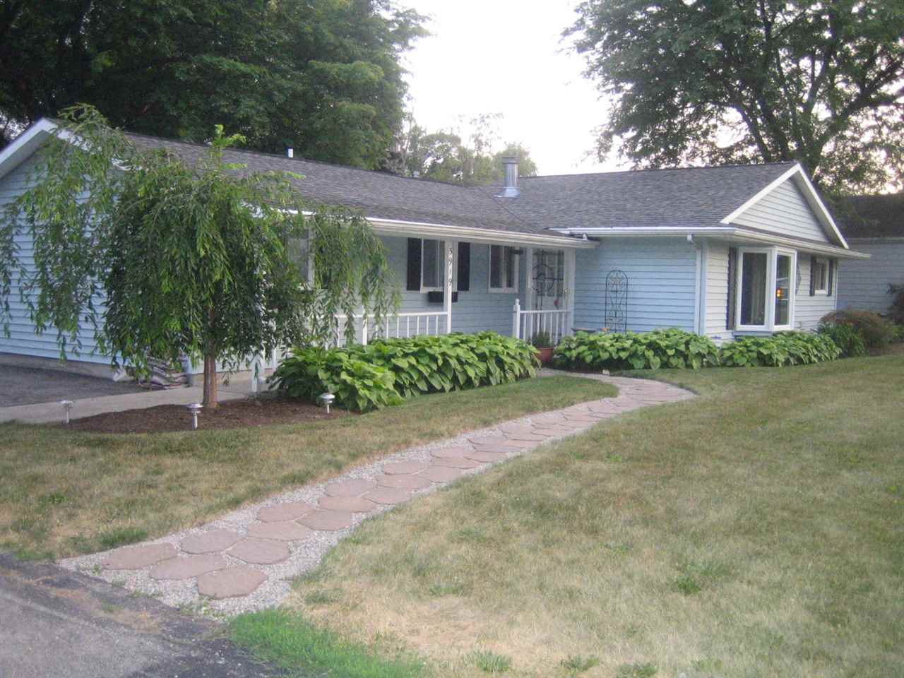 5919 Lois Ln, Fort Wayne, IN 46804 photo 2
