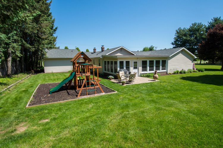 15242 Brick Rd, Granger, IN 46530 photo 21