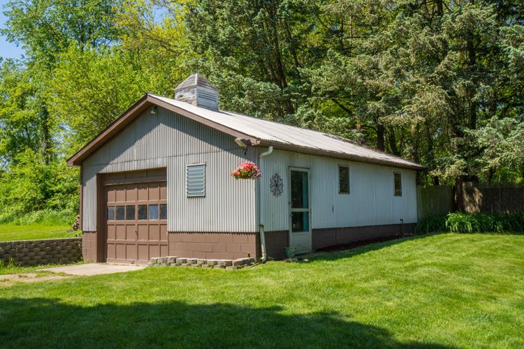 15242 Brick Rd, Granger, IN 46530 photo 24