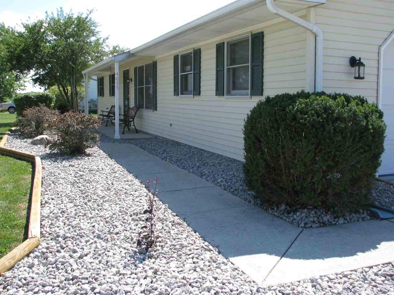 4035 Core St, Woodburn, IN 46797 photo 3