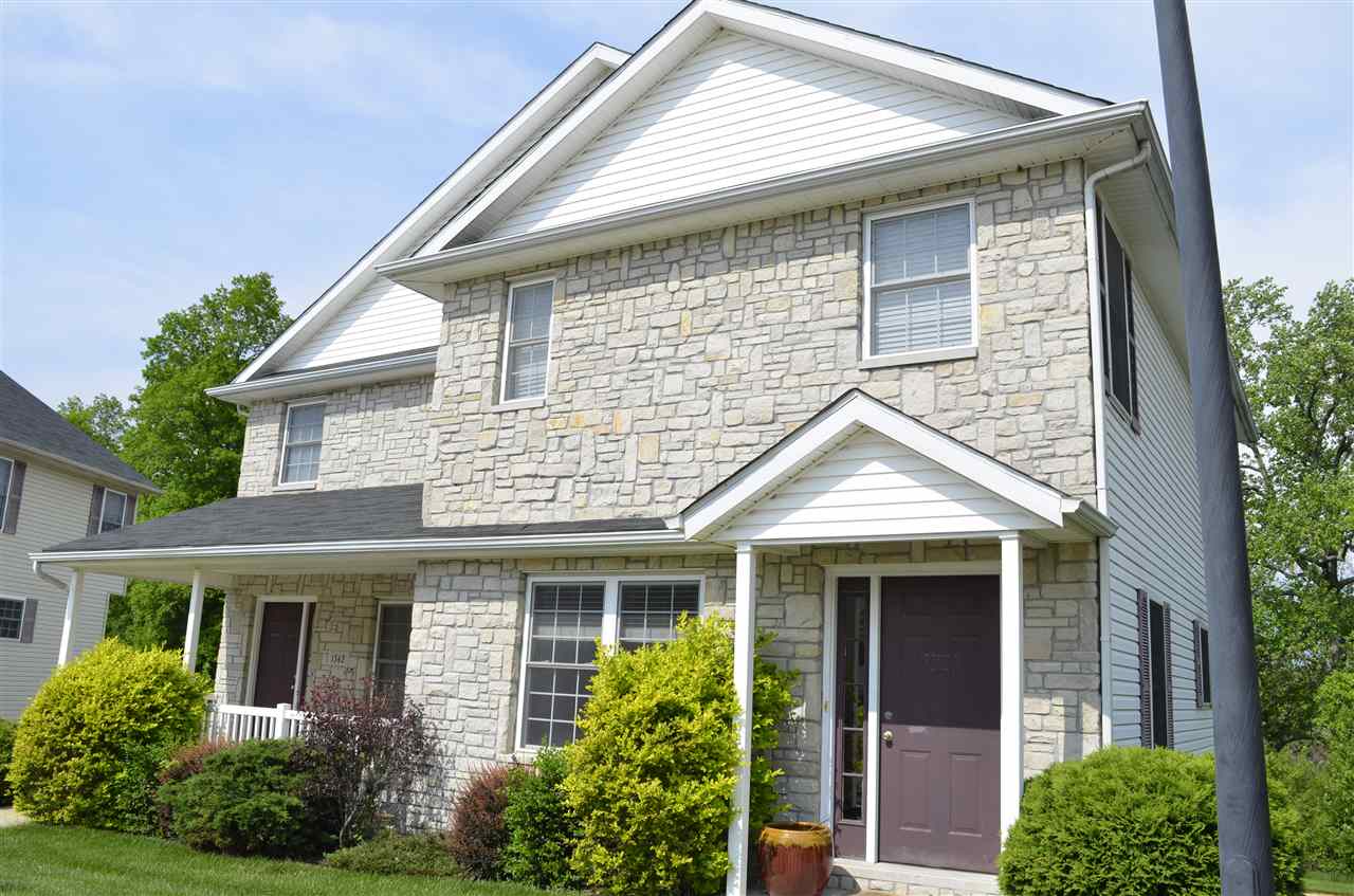 1338 S Cobble Creek Cir, Bloomington, IN 47401 photo 1