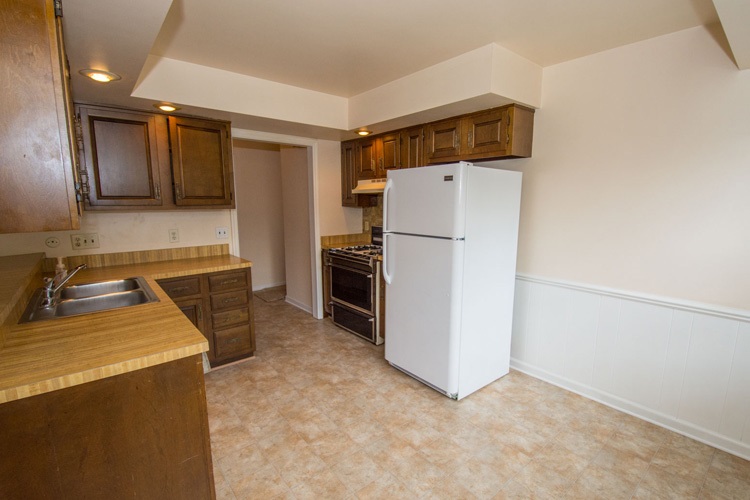 1832 Edgefield Ln, Mishawaka, IN 46544 photo 12