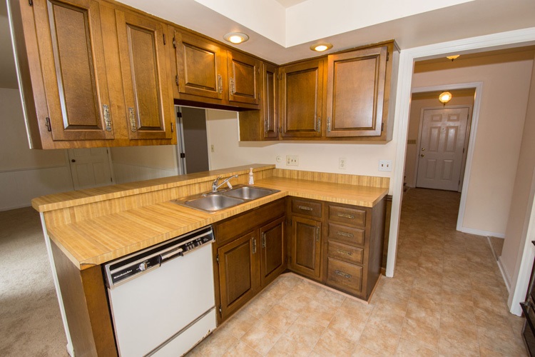 1832 Edgefield Ln, Mishawaka, IN 46544 photo 10