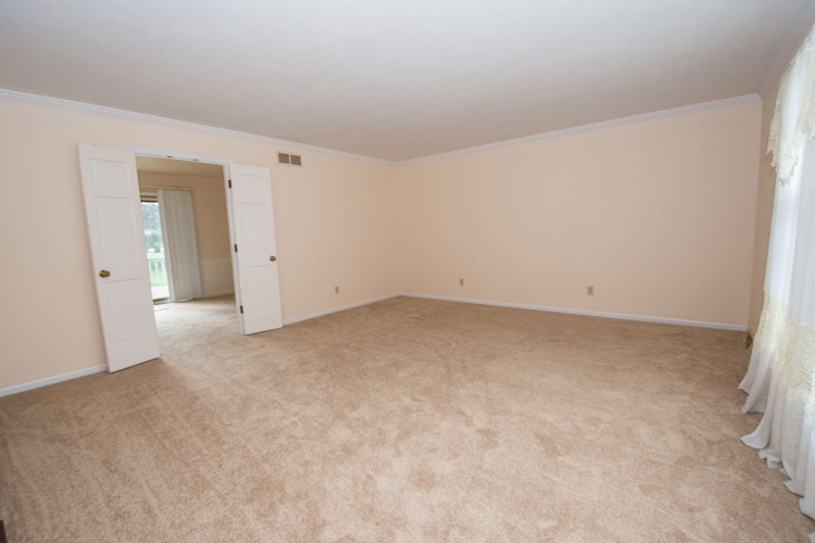 1832 Edgefield Ln, Mishawaka, IN 46544 photo 17