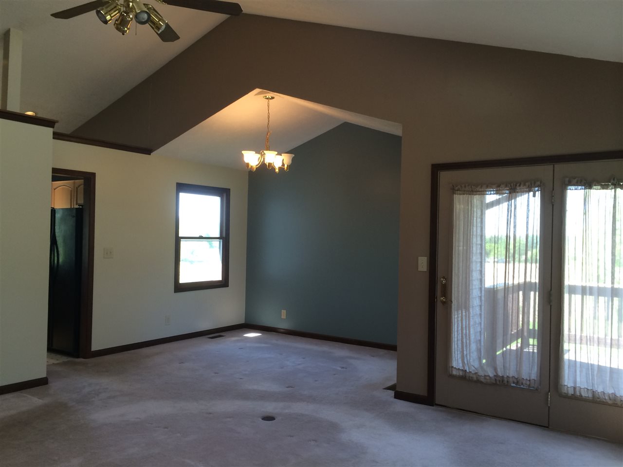 9056 N Waldron Rd, Rossville, IN 46065 photo 4