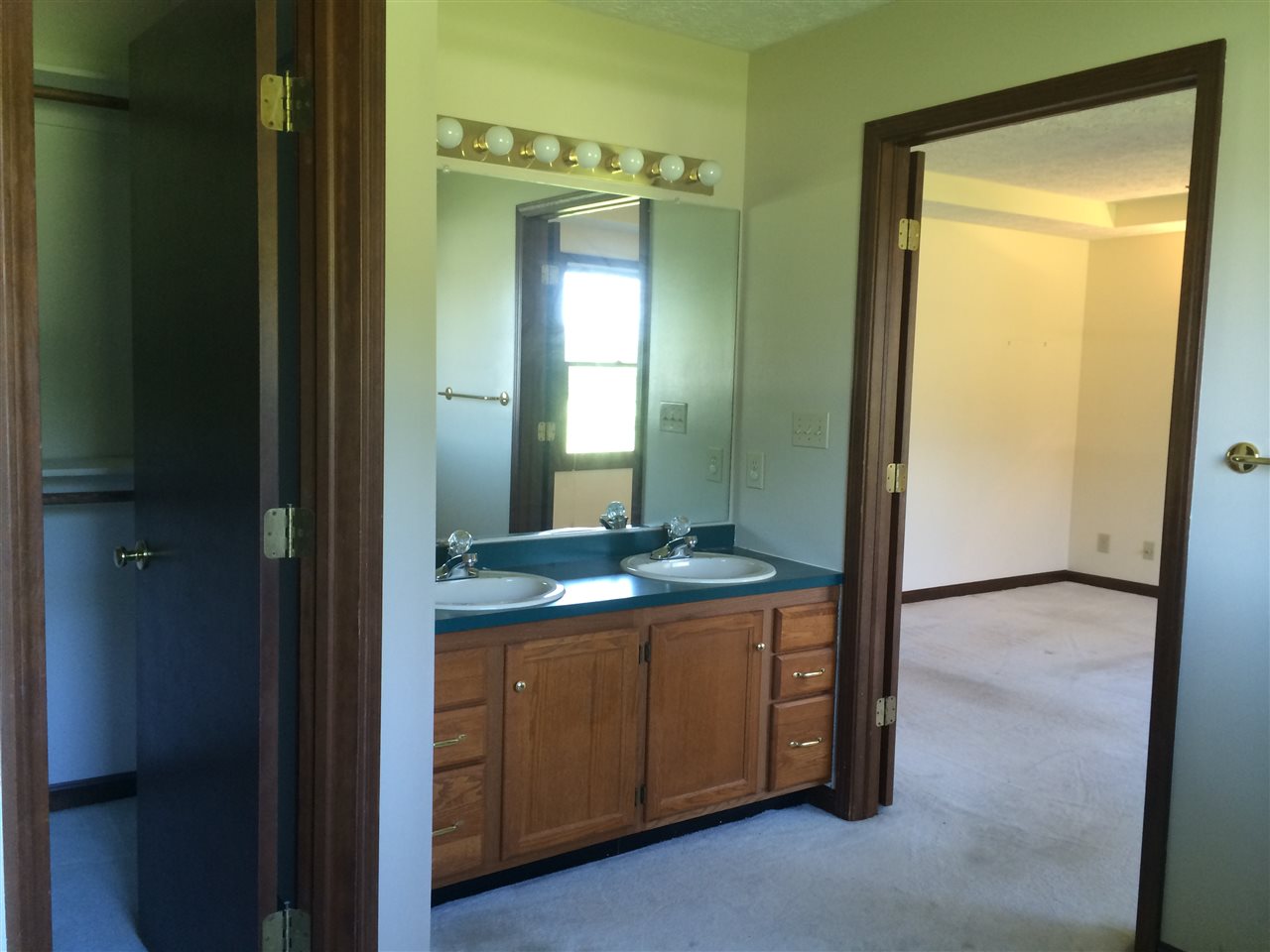 9056 N Waldron Rd, Rossville, IN 46065 photo 12