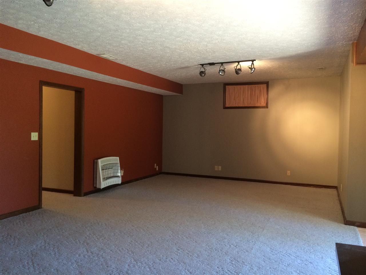 9056 N Waldron Rd, Rossville, IN 46065 photo 20