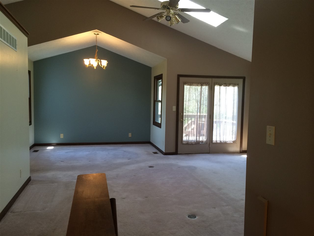 9056 N Waldron Rd, Rossville, IN 46065 photo 3