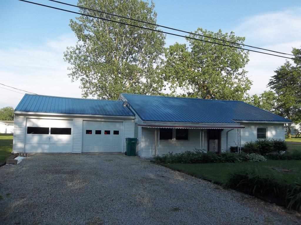 425 S Center St, Bunker Hill, IN 46914 photo 9