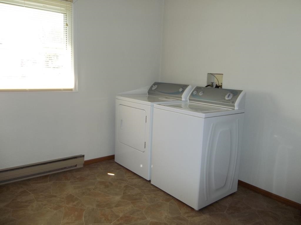 425 S Center St, Bunker Hill, IN 46914 photo 7