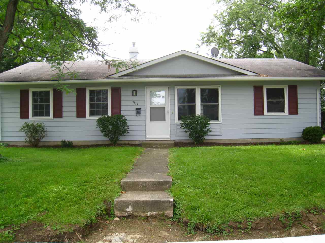 6435 Azalea Dr, Fort Wayne, IN 46825 photo 2