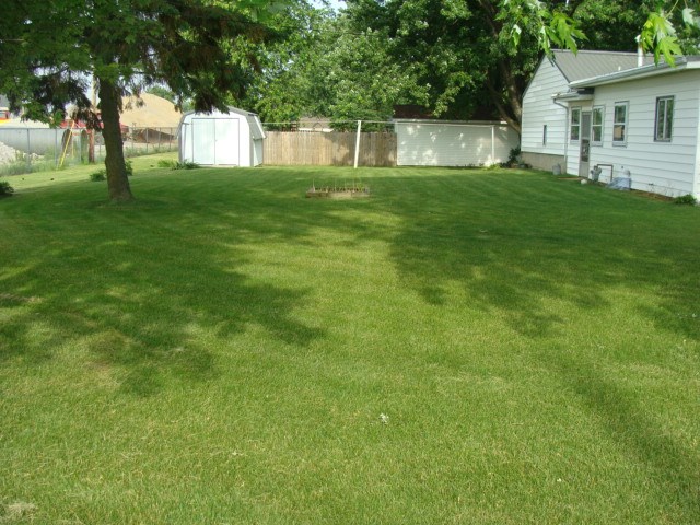 307 S 3rd St, Flora, IN 46929 photo 5