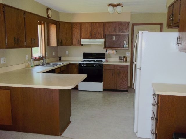 18678 County Road 46, New Paris, IN 46553 photo 3