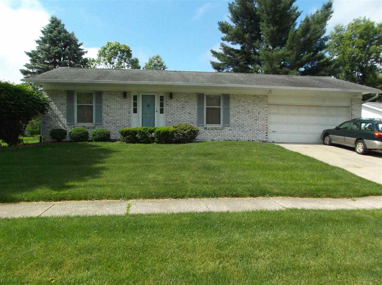 4316 E Walpole Ln, Bloomington, IN 47408 photo 3