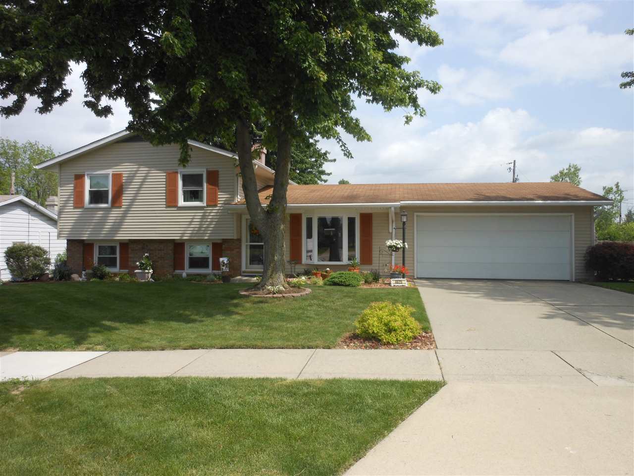 4625 Santa Ana Dr, Fort Wayne, IN 46816 photo 1