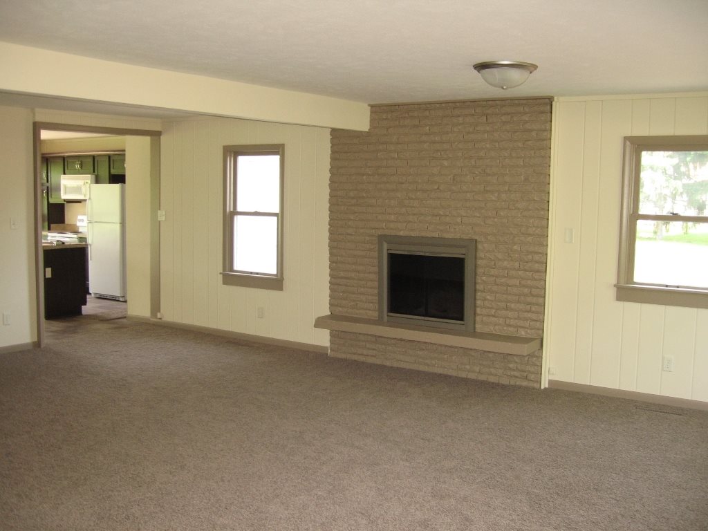 26219 County Road 4, Elkhart, IN 46514 photo 2