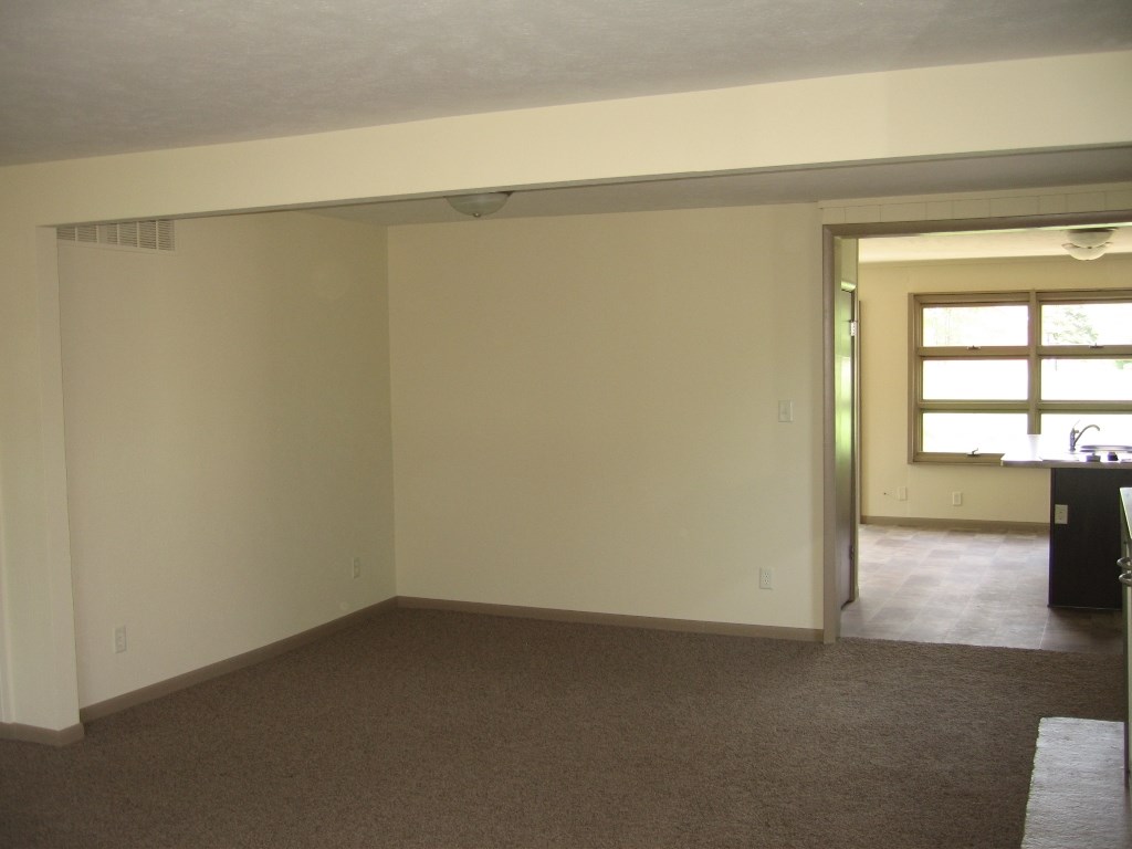 26219 County Road 4, Elkhart, IN 46514 photo 4