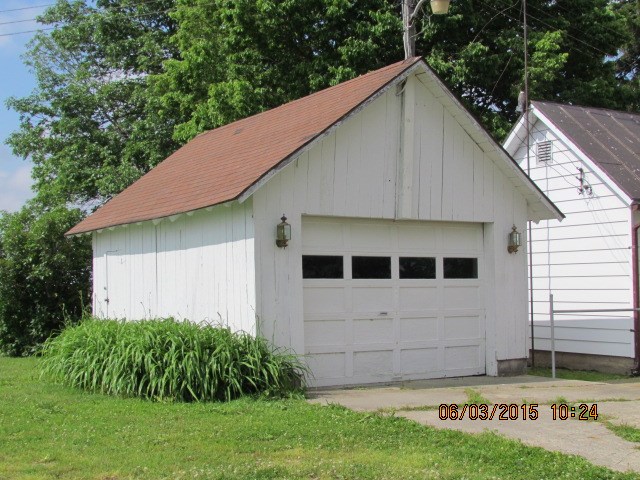 10831 S 500 E, Fairmount, IN 46928 photo 4