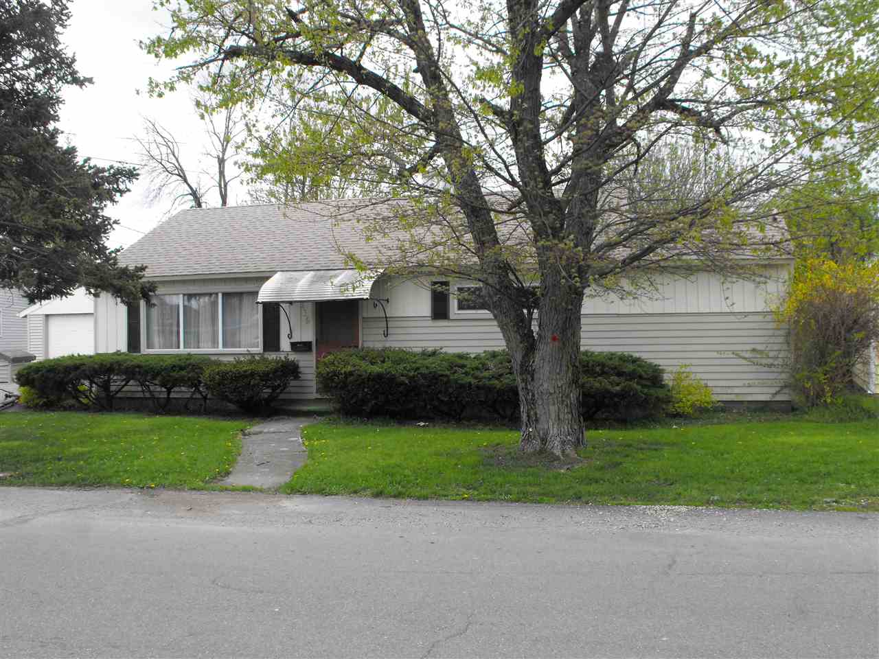 119 E Moore, Dunkirk, IN 47336 photo 1