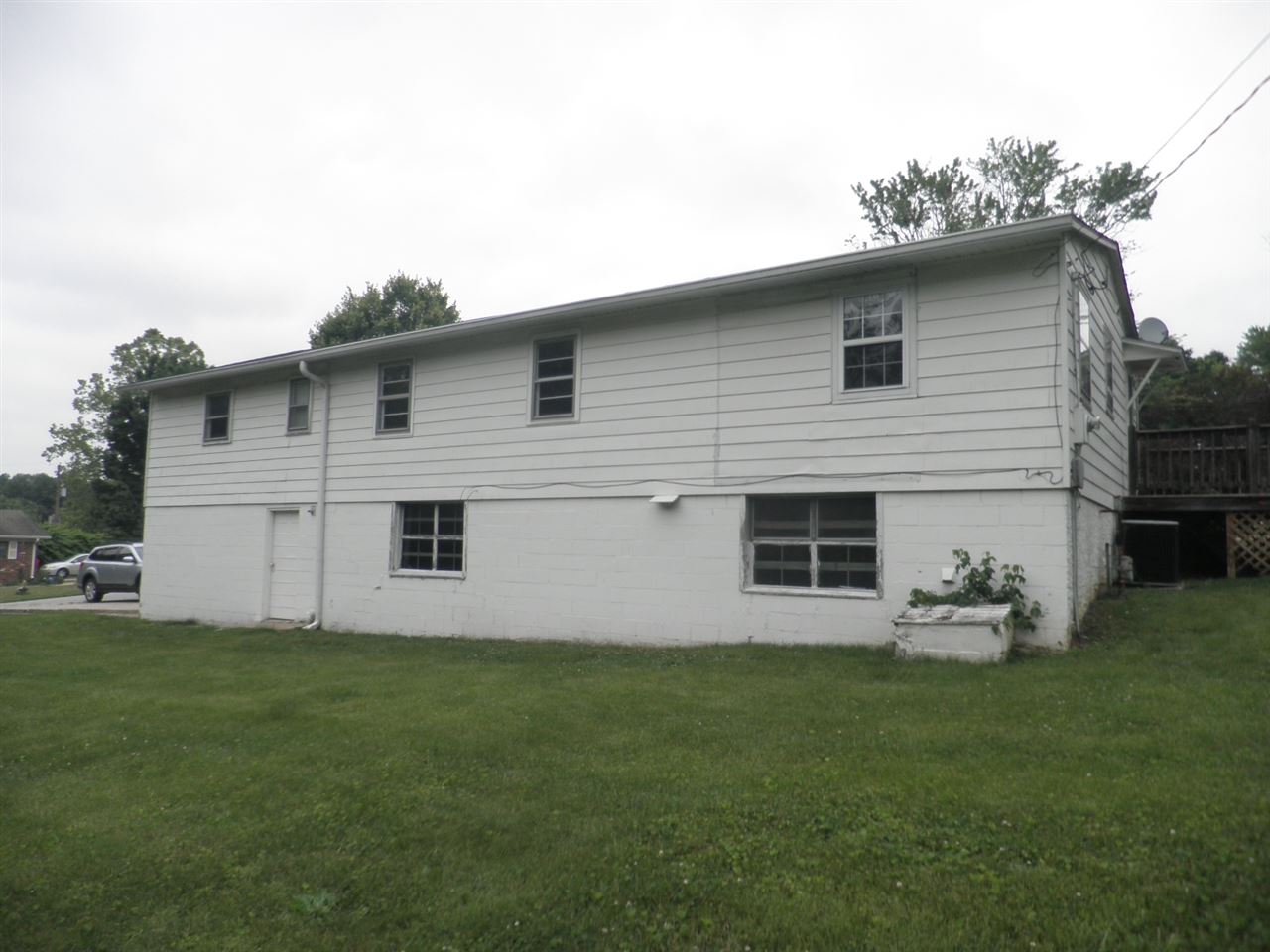 4395 W Craig Dr, Bloomington, IN 47404 photo 2