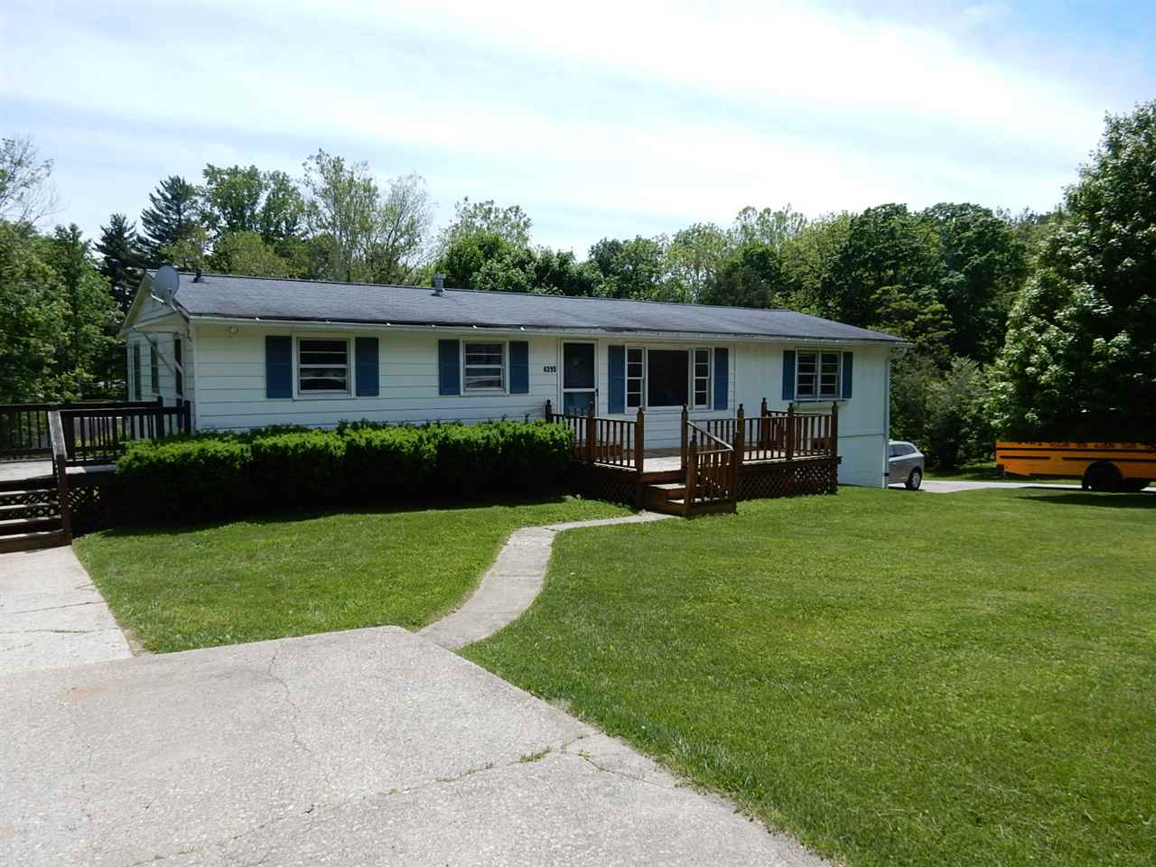 4395 W Craig Dr, Bloomington, IN 47404 photo 1
