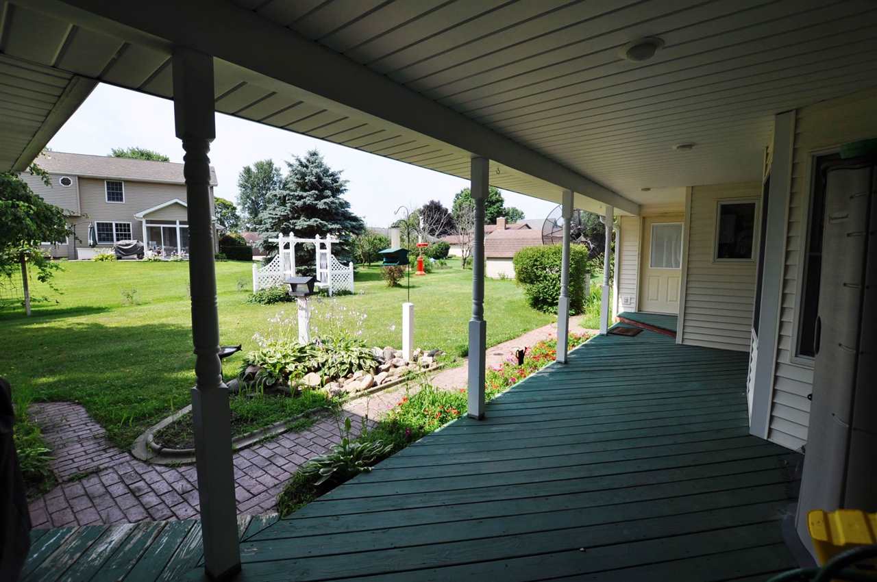 503 E Spring St, Middlebury, IN 46540 photo 8