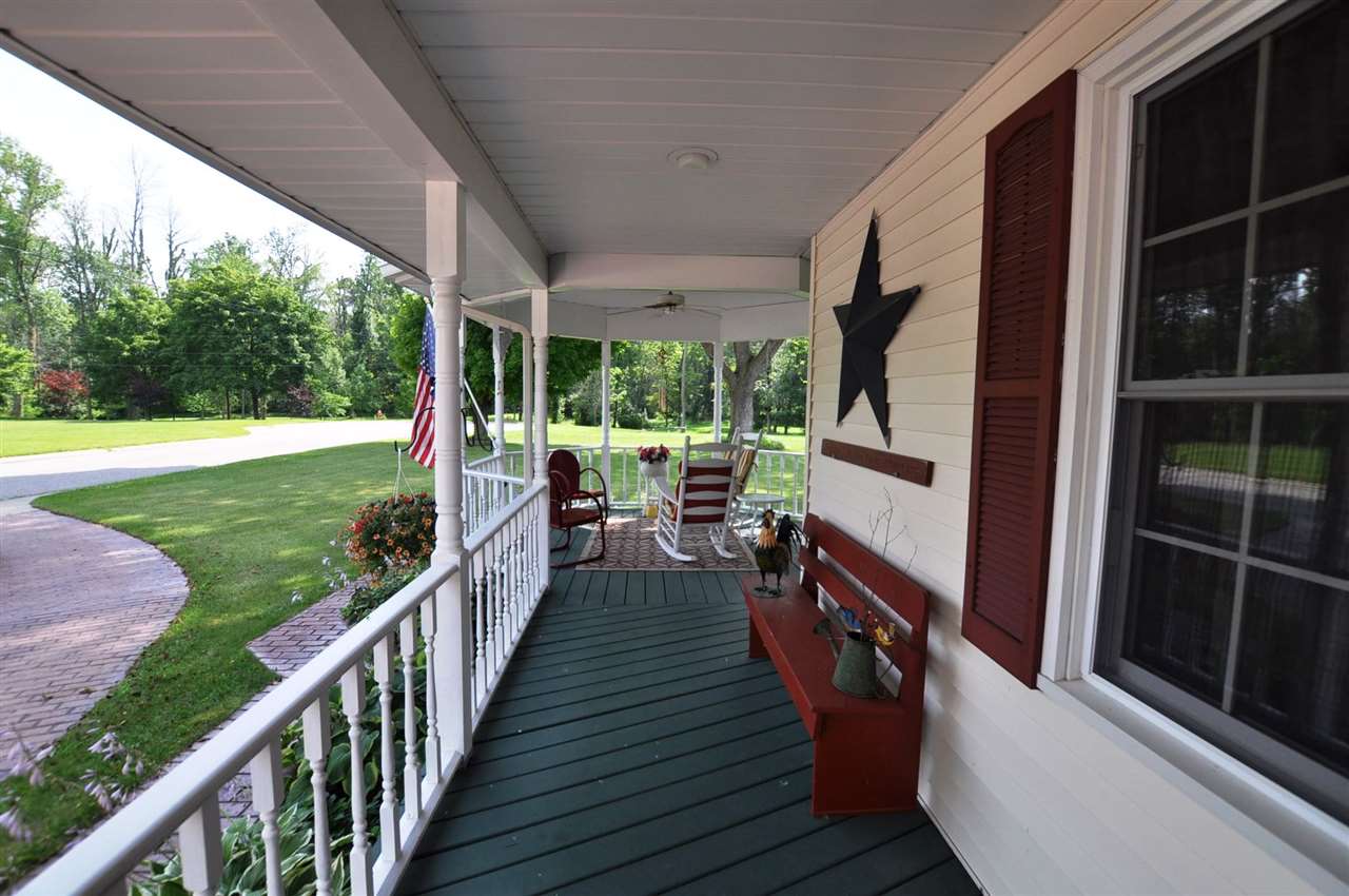 503 E Spring St, Middlebury, IN 46540 photo 5