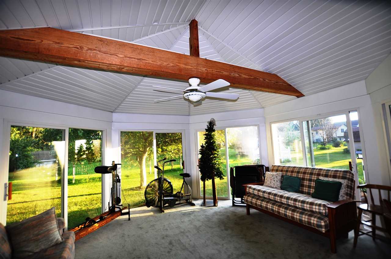 503 E Spring St, Middlebury, IN 46540 photo 11