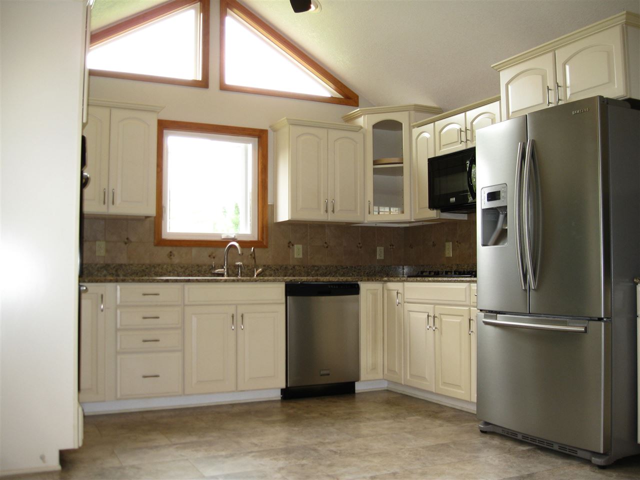 2892 N 350 W, Columbia City, IN 46725 photo 2