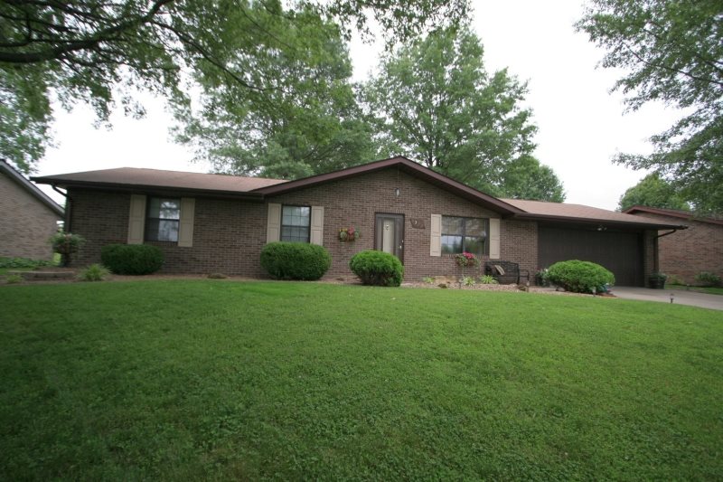 4372 Rhine Strasse, Jasper, IN 47546 photo 1