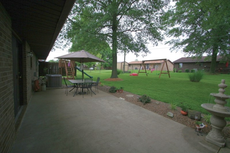 4372 Rhine Strasse, Jasper, IN 47546 photo 16
