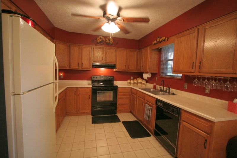 4372 Rhine Strasse, Jasper, IN 47546 photo 7