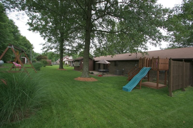 4372 Rhine Strasse, Jasper, IN 47546 photo 14