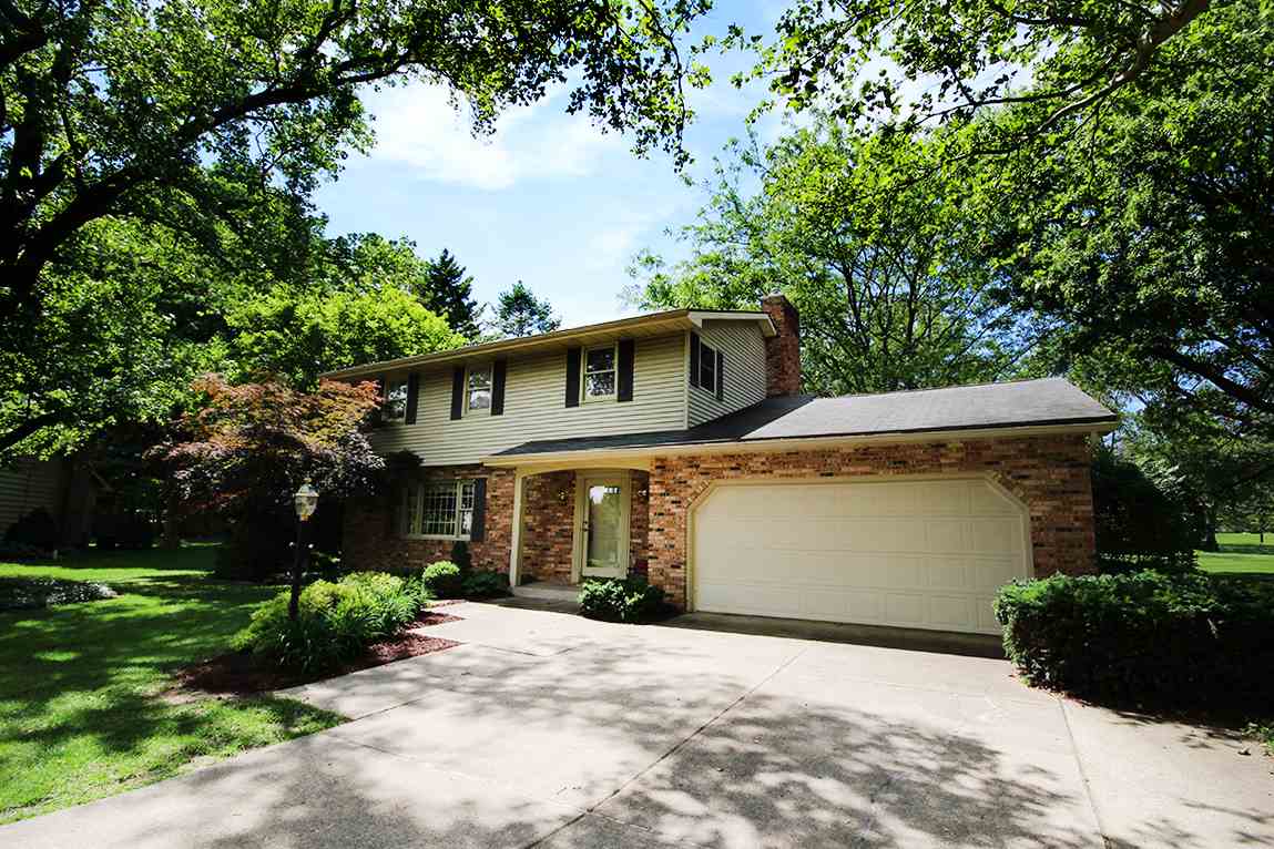 16755 Saratoga Ct, Granger, IN 46530 photo 2