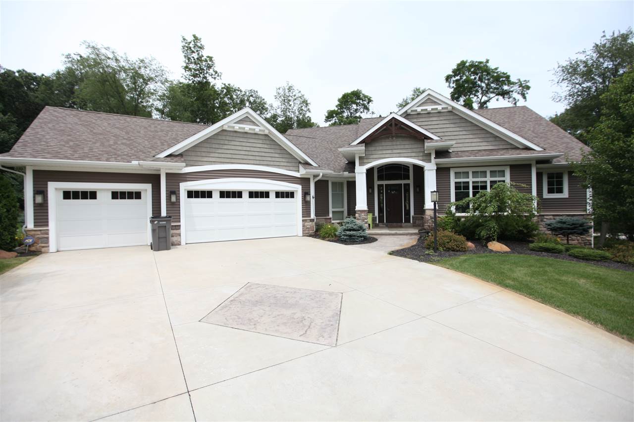 55885 Little Creek Ln, Middlebury, IN 46540 photo 1