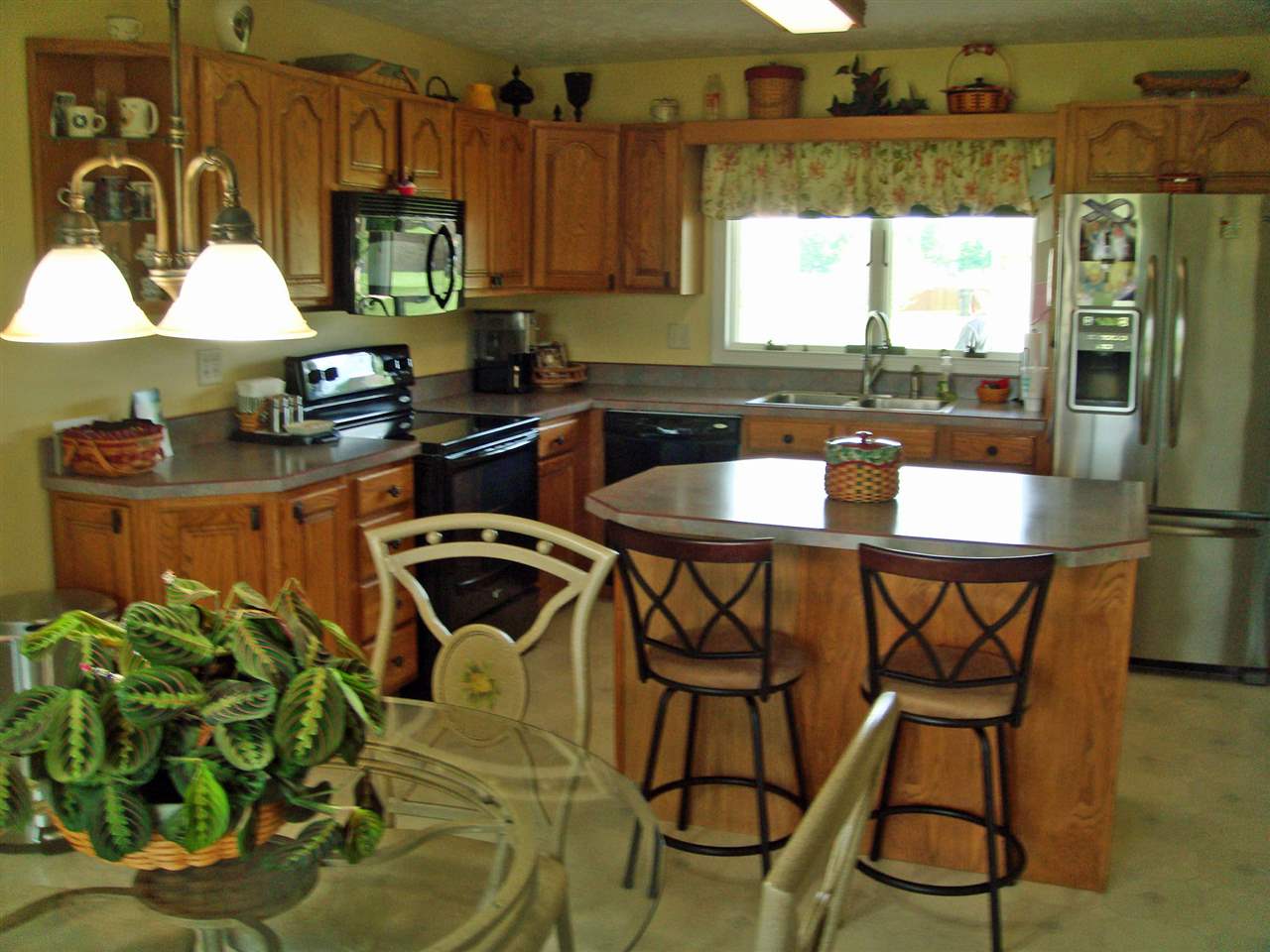 1556 Quail Run Dr, Kokomo, IN 46902 photo 2