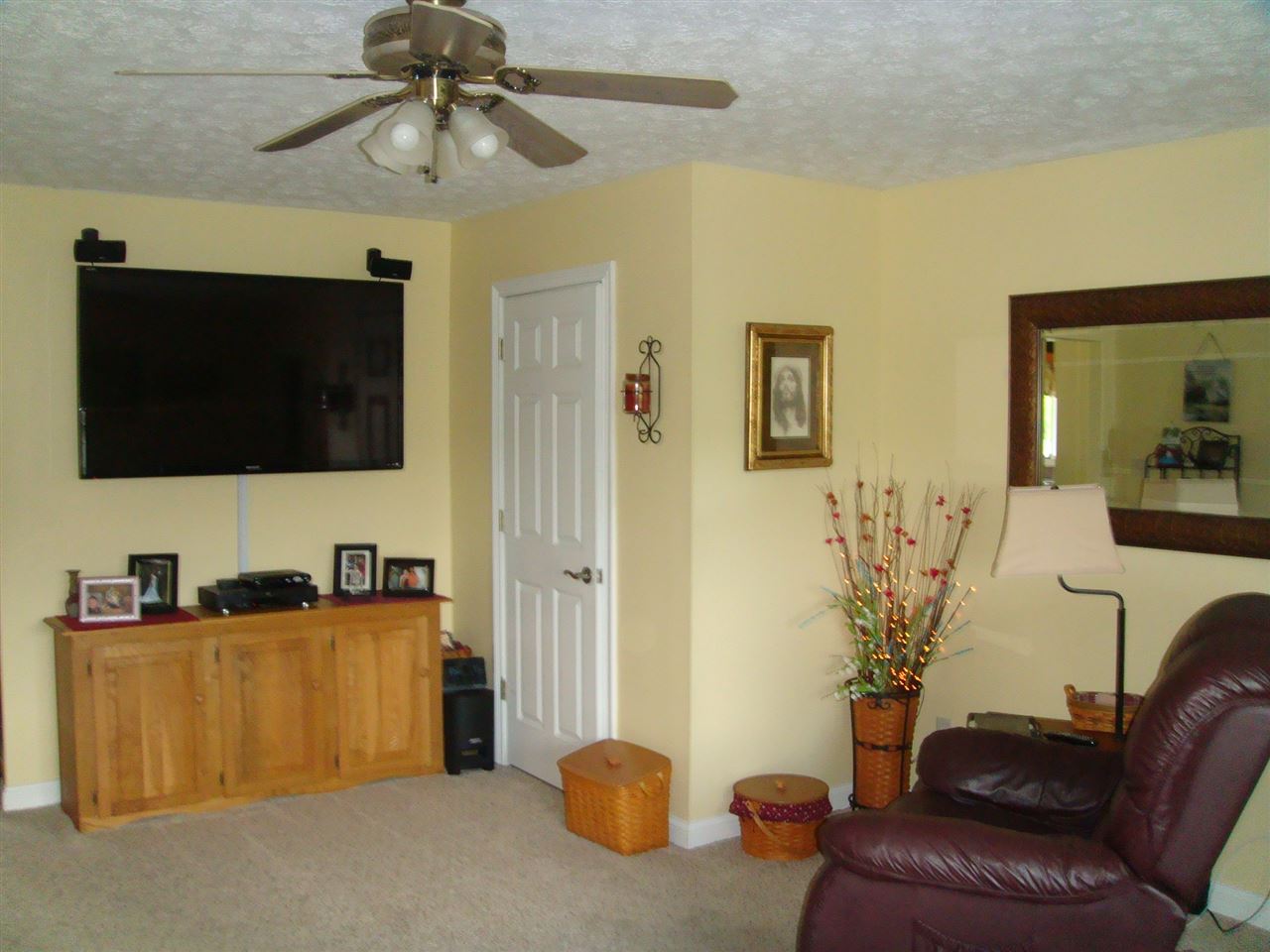 1556 Quail Run Dr, Kokomo, IN 46902 photo 8