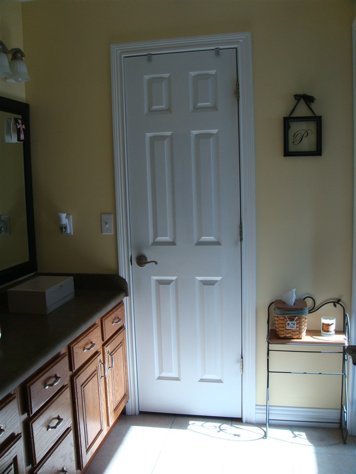 1556 Quail Run Dr, Kokomo, IN 46902 photo 12