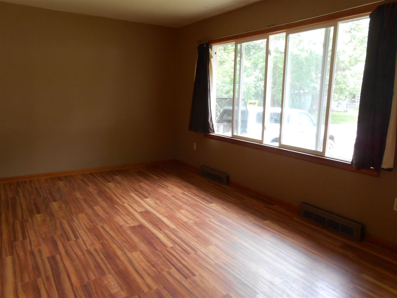 1319 W Packard Ave, Fort Wayne, IN 46807 photo 2