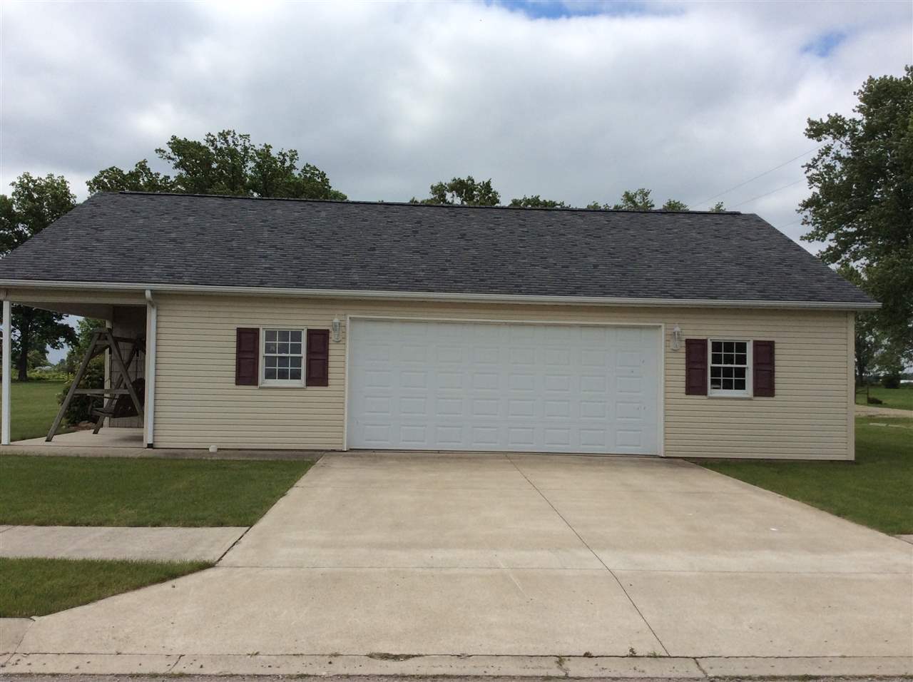 402 E Andrews, Monroe, IN 46772 photo 6