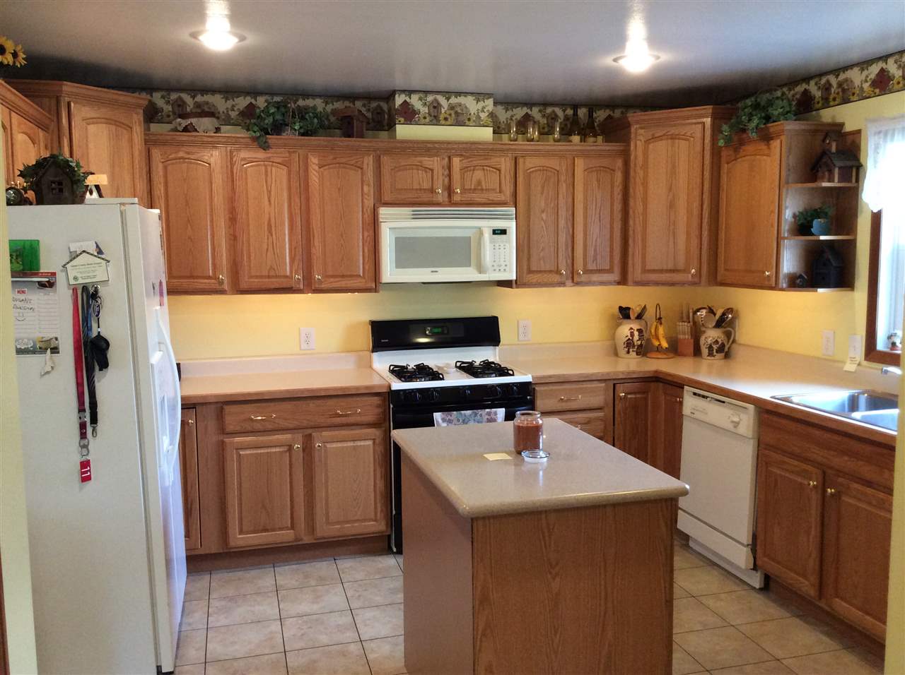 402 E Andrews, Monroe, IN 46772 photo 9