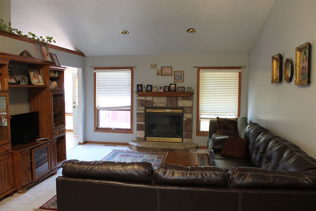 20432 Roosevelt Rd, South Bend, IN 46614 photo 2