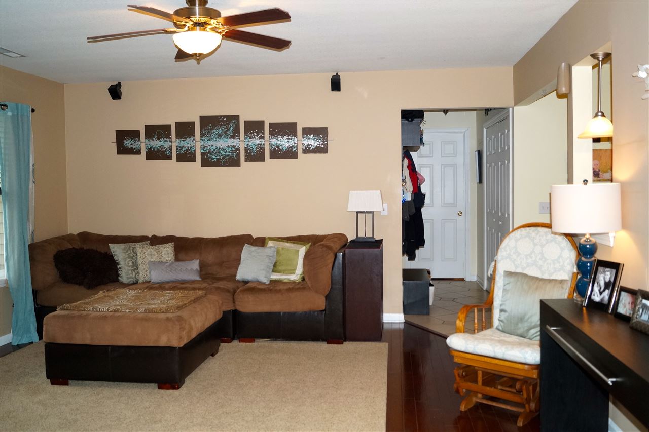 1855 N Brook Blvd, Warsaw, IN 46582 photo 9