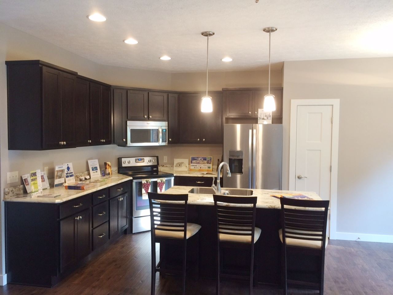 2604 Ellington Ridge Ct, Evansville, IN 47711 photo 3