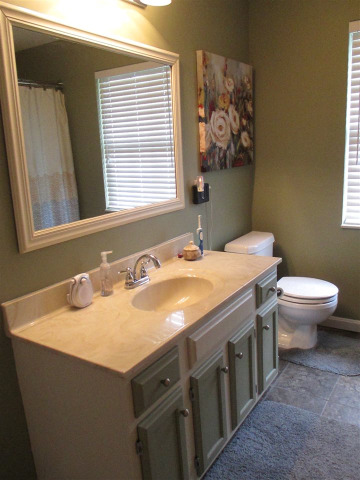 2900 Oakshire Dr, Evansville, IN 47711 photo 16